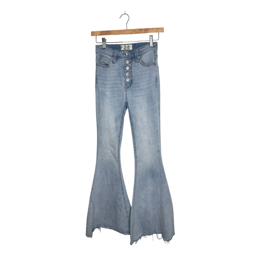 Free People We The Free Irreplaceable Flare Jeans 24 Light Wash Bell Bottoms
